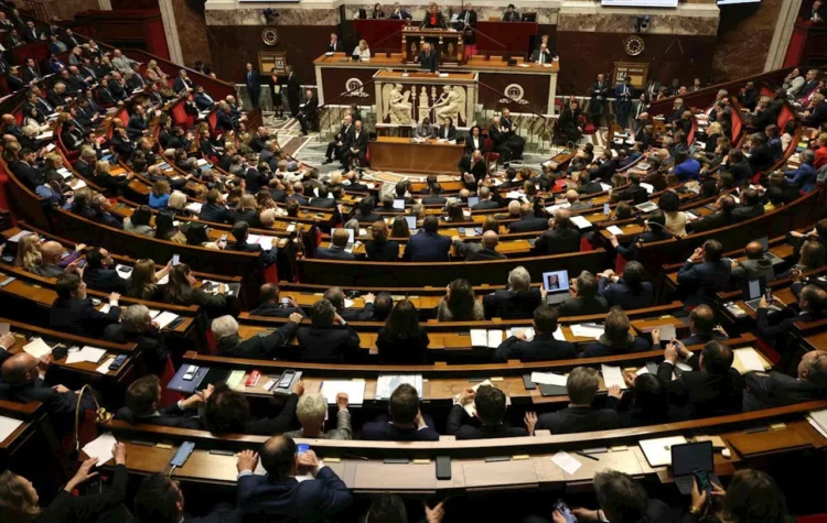La gauche et le RN font adopter une taxe de 26 milliards contre les multinationales