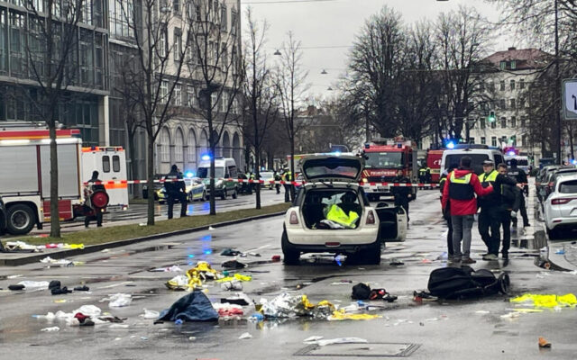 Un islamiste afghan fonce avec une voiture sur la foule à Munich
