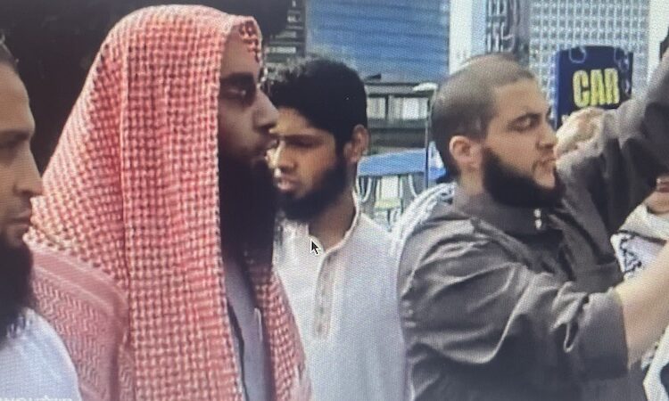 Lettre ouverte à celles et à ceux qui refusent de baisser les yeux sur l’avancée de l’islamisme ici et ailleurs