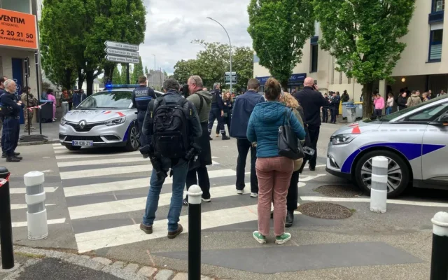 Une agression au couteau fait un mort et un blessé grave dans un lycée
