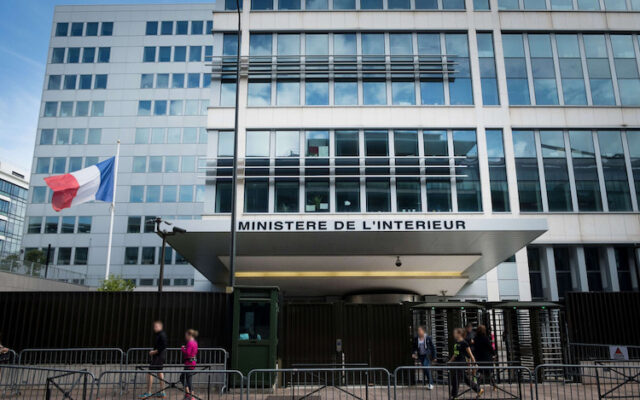 Un mineur de 17 ans arrêté pour des projets d’attentat au nom du groupe État islamique