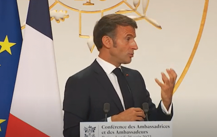Le président de la République accusé de “ménager des pays soutenant l’islamisme”