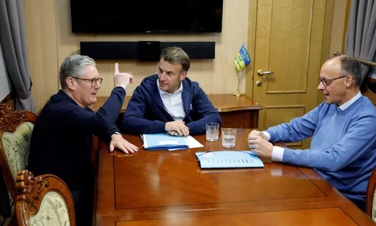 Les alliés de l’Ukraine lèvent les « limites » sur la fourniture d&rsquo;armes