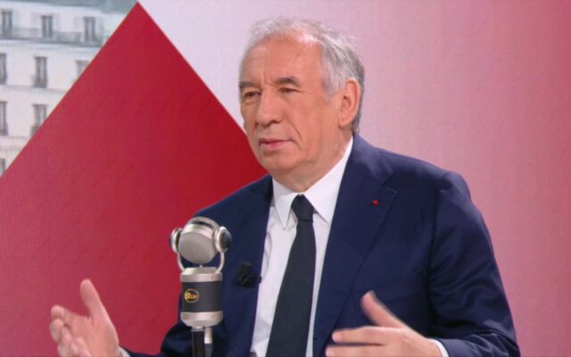 François Bayrou refuse de faire de l’islam «un sujet de fixation» et de «surenchère»