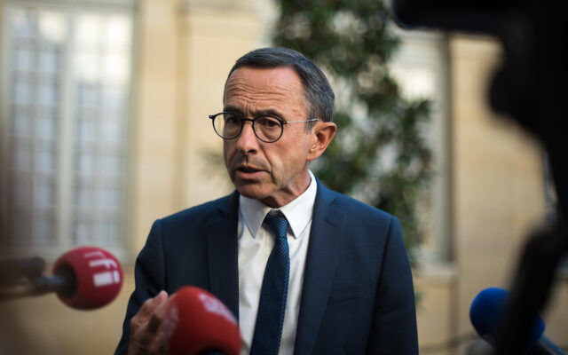 Elle demeure divisée après la désignation de Bruno Retailleau pour la présidentielle : comment  la droite pourrait convaincre les Français ?