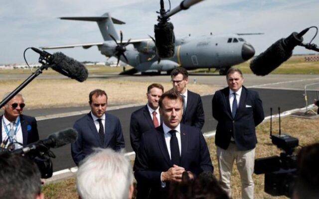 Le Président demande au Premier ministre d&rsquo;organiser un débat au Parlement