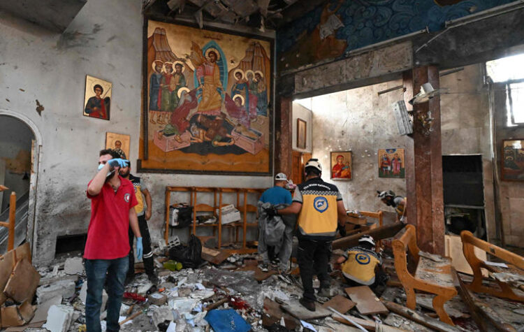 Un attentat fait au moins 20 morts dans une église à Damas