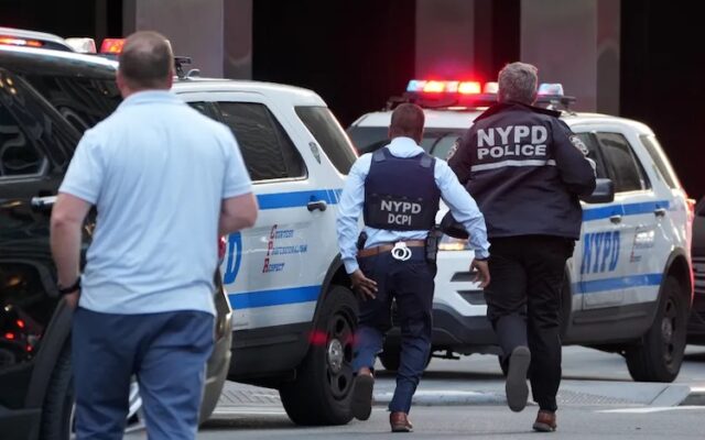 Quatre morts dans une fusillade à New York