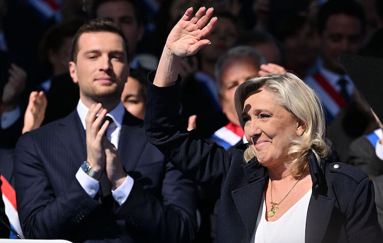 « Il n&rsquo;y a plus d&rsquo;exécution provisoire » : Pourquoi Marine Le Pen joue la montre