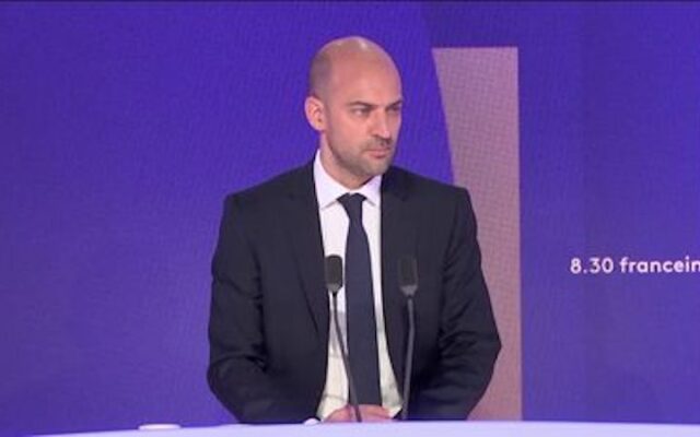 Barrot déclare que l&rsquo;étudiante palestinienne doit être expulsée de France