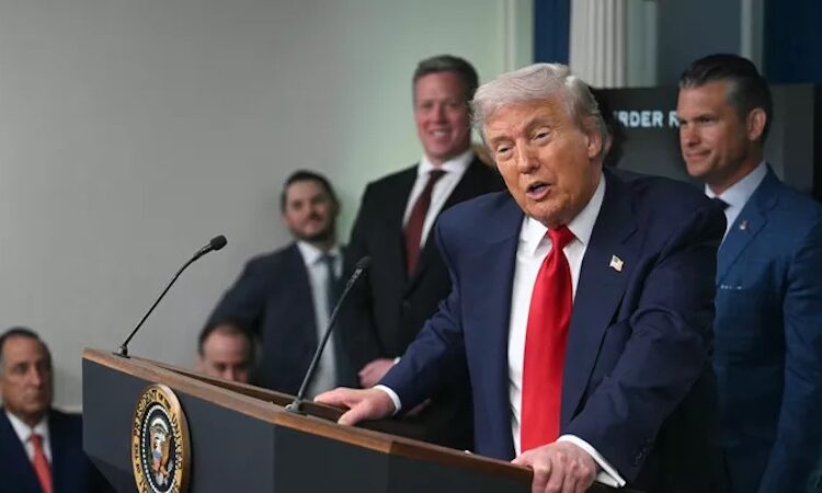 Trump contrarié par le refus de Kiev de céder des territoires