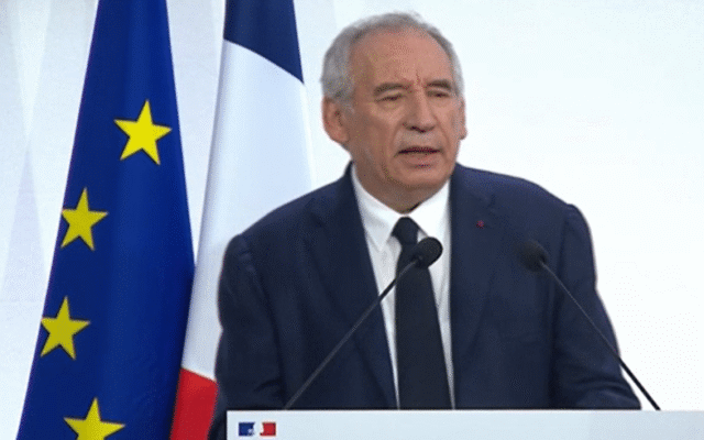 Bayrou tente de mobiliser ses alliées