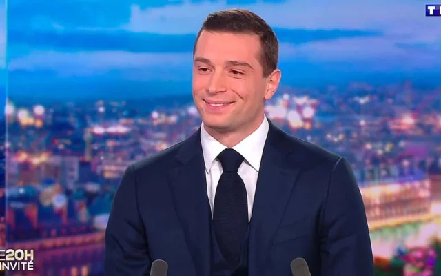 Jordan Bardella demande à Emmanuel Macron de dissoudre ou démissionner