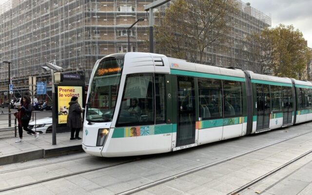 Un homme a reçu sept coups de couteau dans le tramway à Paris