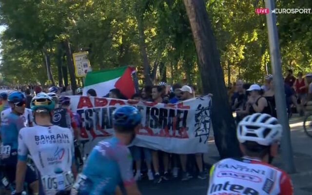 Le tour d’Espagne interrompu par des manifestations pro-palestiniennes