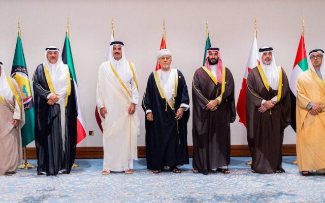 Les dirigeants arabes et musulmans veulent « revoir » les liens diplomatiques avec Israël