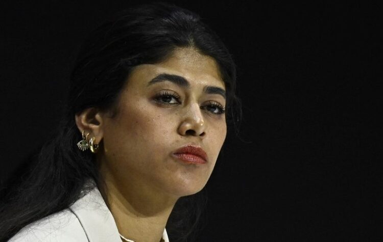 Rima Hassan prise dans une tempête de sable numérique