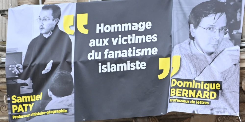 Une minute de silence dans les collèges et lycées en hommage à Samuel Paty et Dominique Bernard