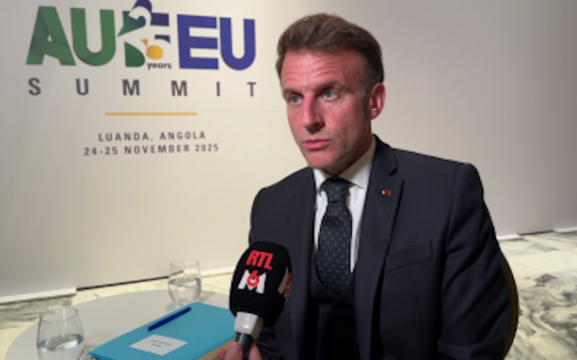 Emmanuel Macron contre « une paix qui soit une capitulation »