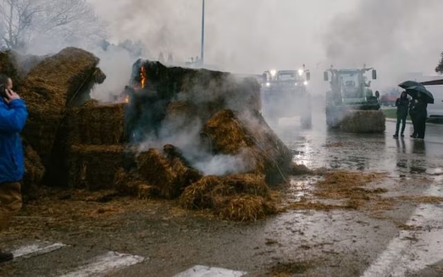 La crise agricole oblige Sébastien Lecornu à monter en première ligne