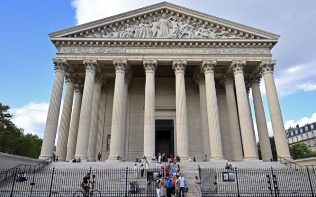 Agression dans une église à Paris par un homme sous OQTF