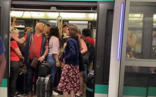 Trois femmes poignardées dans le métro de Paris par un Malien sous OQTF 