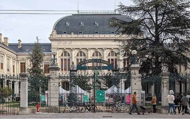 Antisémitisme : l&rsquo;Université Lyon 2 suspend à titre conservatoire l&rsquo;enseignant Julien Théry