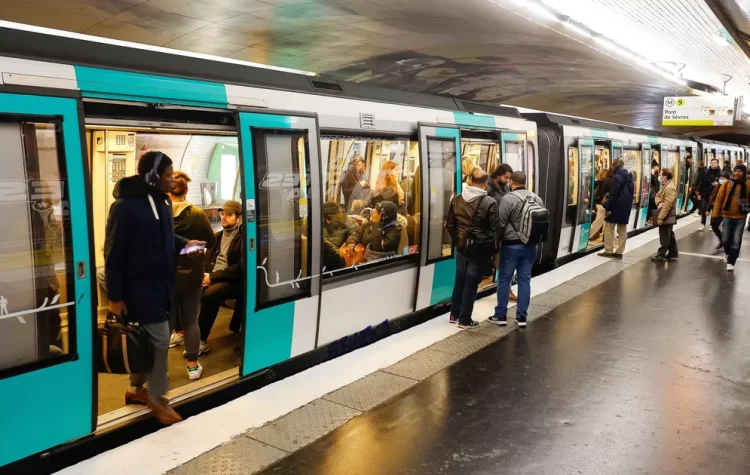 L’agresseur du métro transféré en infirmerie psychiatrique