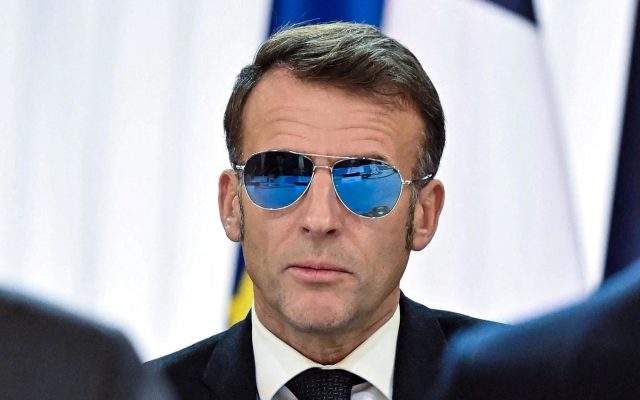 Emmanuel Macron convoque un conseil de défense sur la situation internationale