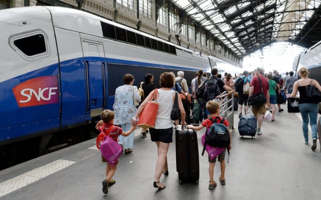 “Les enfants ne sont pas acceptés” dans un espace premium des TGV