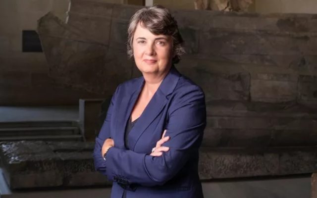 Musée du Louvre : la présidente Laurence des Cars a remis sa démission à Macron, qui l’a acceptée