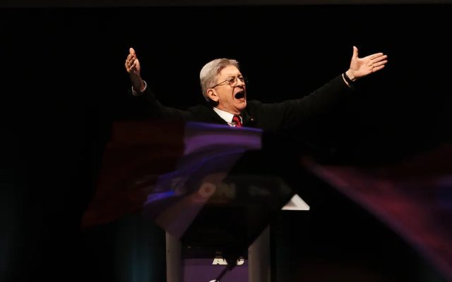 Jean-Luc Mélenchon accusé d&rsquo;antisémitisme après ses propos sur la prononciation du nom de Jeffrey Epstein