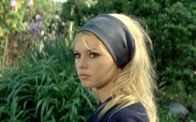 «Raciste !» : Brigitte Bardot huée et sifflet lors de son hommage posthume aux César 2026