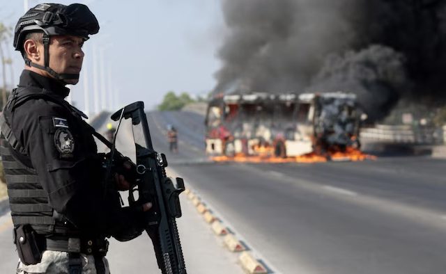 Violences au Mexique : de nombreux pays appellent leurs ressortissants à la prudence, après la mort d’«El Mencho»