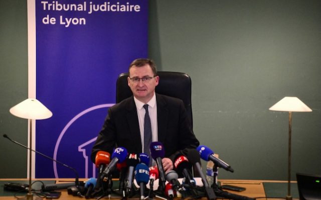 Mort de Quentin Deranque à Lyon : une enquête ouverte pour «homicide volontaire», pas d’interpellation à cette heure, selon le procureur de la République