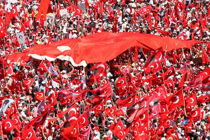 À Izmir, la rue parle encore au nom d’Atatürk