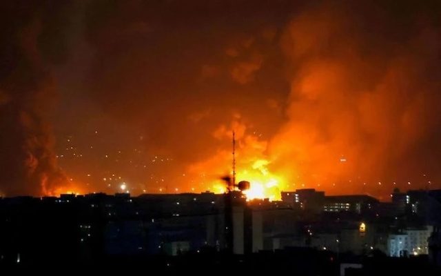 Guerre au Moyen-Orient : l’Iran promet de bloquer toute exportation de pétrole « de la région » tant que durera la guerre;  nouveau conseil de défense à l&rsquo;Élysée…