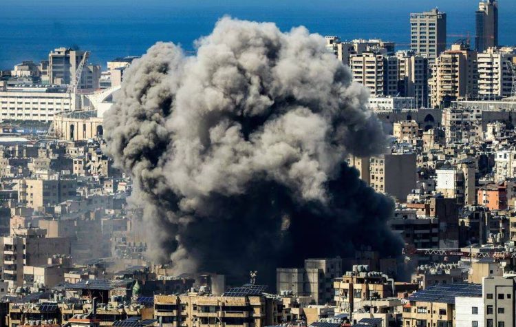 Une vidéo faite par une adolescente sous un bombardement israélien au Liban virale sur internet