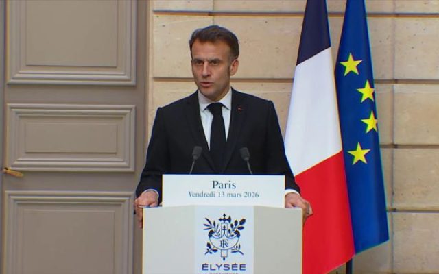 « La France n&rsquo;est pas engagée en guerre contre qui que ce soit », a dit Emmanuel Macron