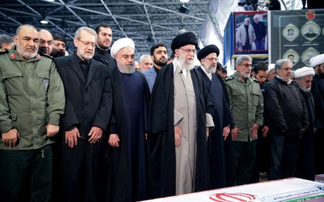 Attaques en Iran : les frappes américano-israéliennes pourraient provoquer un engrenage régional