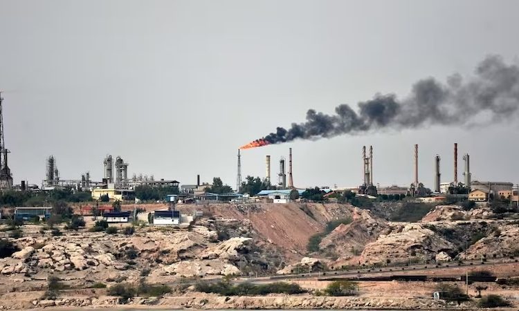 Guerre au Moyen-Orient : Trump affirme que les «États-Unis pourraient s’emparer du pétrole iranien» en prenant l’île de Kharg