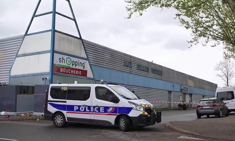 Mineur de 13 ans tué dans le Rhône : le suspect de 15 ans va être présenté à un juge en vue de sa mise en examen pour meurtre