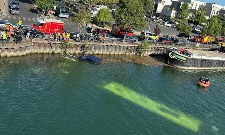 Un bus chute d&rsquo;un pont dans l&rsquo;Essonne et tombe dans la Seine, plusieurs personnes secourues