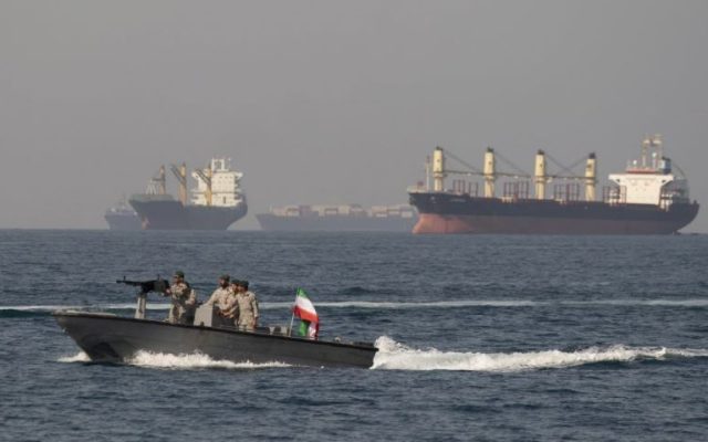 L’Iran commence à recevoir les « revenus » de droits de passage au détroit d&rsquo;Ormuz