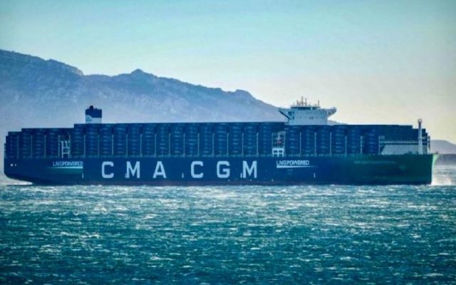 Détroit d&rsquo;Ormuz : Le groupe français CMA CGM confirme qu’un de ses navires a été touché par des tirs, mardi soir ; des membres de l’équipage ont été blessés