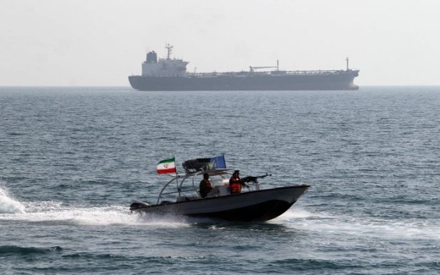Guerre au Moyen-Orient : l&rsquo;Iran annonce que le détroit d&rsquo;Ormuz est « complètement ouvert » aux navires commerciaux pendant le cessez-le-feu au Liban