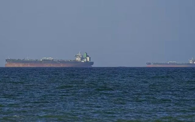 Les Gardiens de la Révolution disent avoir saisi deux navires qui tentaient de passer le détroit d&rsquo;Ormuz