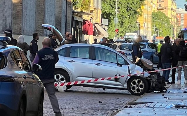 Attentat terroriste en Italie : un homme a réussi à stopper le chauffeur qui a heurté des piétons sur le trottoir