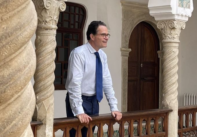 L’ambassadeur de France en Algérie reprend son poste : il va s’atteler à « un petit travail de réparation du lien qui a été abîmé »