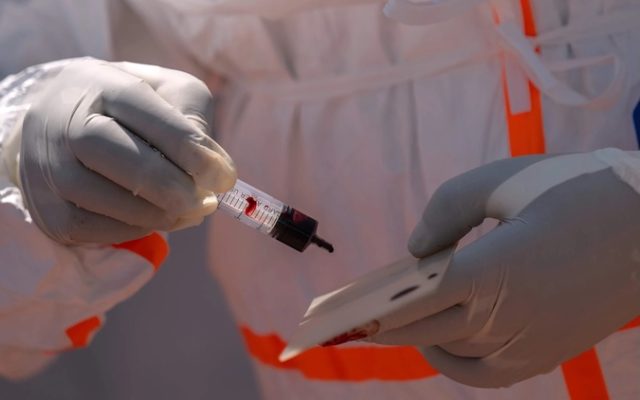 Épidémie d’Ebola : un premier cas identifié en France chez un médecin de retour de de République démocratique du Congo